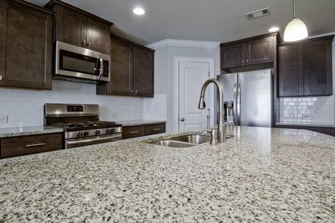 411 Lago Ct, Lagrange, GA 30241 photo 17