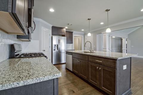 411 Lago Ct, Lagrange, GA 30241 photo 13