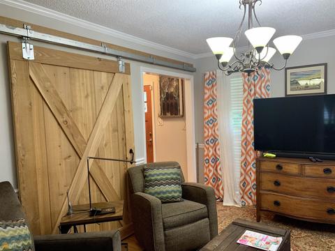 1350 Wade Hampton Rd, Dublin, GA 31021 photo 2