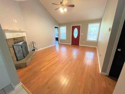 46 Waterview Dr, Lagrange, GA 30241 photo 4