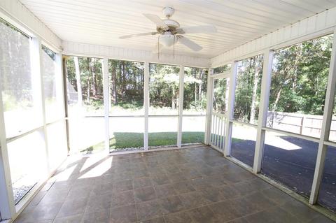 154 Wellington Dr, Lagrange, GA 30241 photo 2