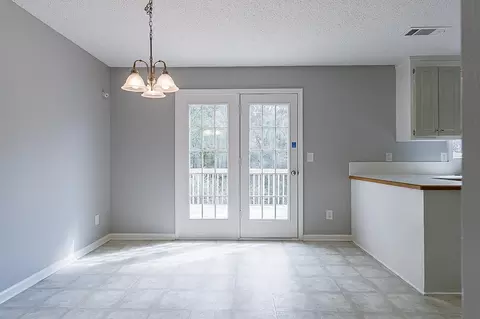 140 Springbrook Ct, Jefferson, GA 30549 photo 9