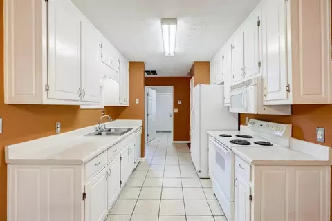 75 Syracuse Ln, Covington, GA 30016 photo 4
