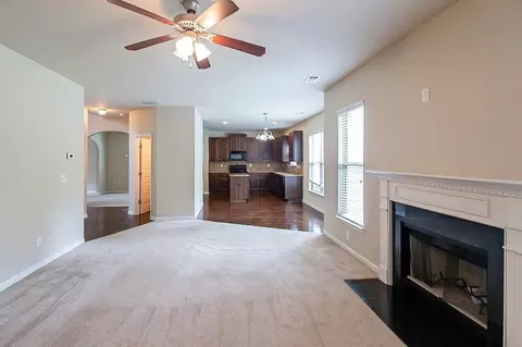 7482 Springbox Dr, Fairburn, GA 30213 photo 4