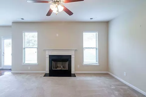7482 Springbox Dr, Fairburn, GA 30213 photo 3