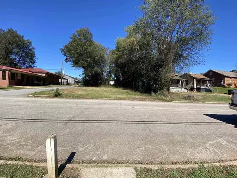 1300 E 9th St, West Point, GA 31833 photo 9