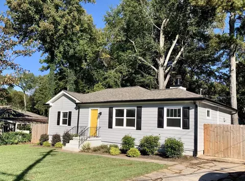 2242 N Shallowford Rd, Atlanta, GA 30341 photo 2