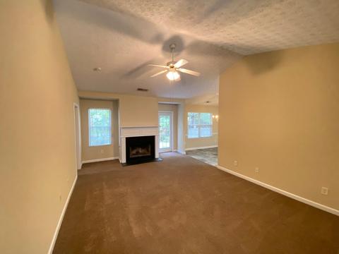 127 Goldleaf Dr, Hampton, GA 30228 photo 4