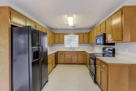 60 Springfield Dr, Covington, GA 30016 photo 4