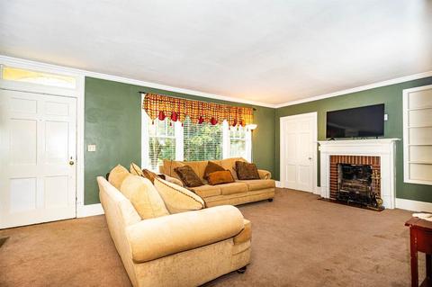 429 Gordon Cir, Lagrange, GA 30240 photo 3