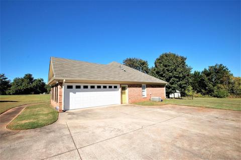 1724 Lovejoy Rd, Hampton, GA 30228 photo 3