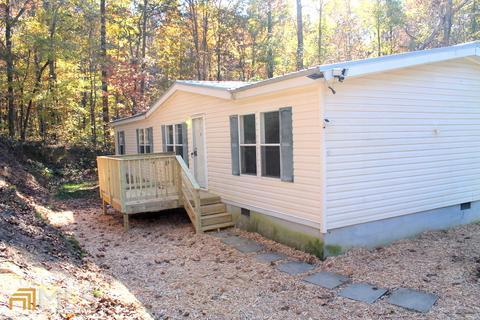 208 Hicks Trl, Toccoa, GA 30577 photo 2