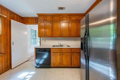 508 Lakeside Dr, Cornelia, GA 30531 photo 9