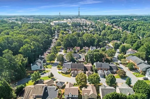 3549 Strathmore Dr, Duluth, GA 30096 photo 4