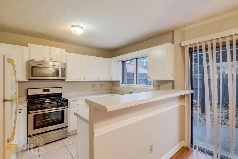  1202 Ashborough Ter, Marietta, GA 30067 photo 4