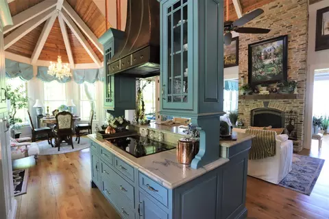 Kitchen - 223 S Brow Dr, Cloudland, GA 30731 photo 4 of 4