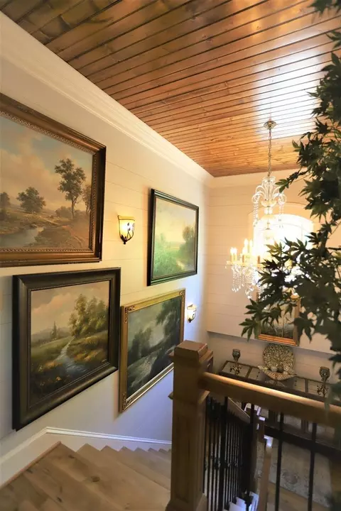 Entry Way - 223 S Brow Dr, Cloudland, GA 30731 photo 7 of 7