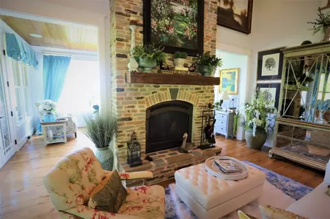 Living - 223 S Brow Dr, Cloudland, GA 30731 photo 5 of 5