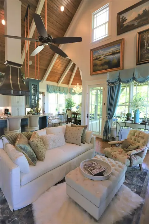 Living - 223 S Brow Dr, Cloudland, GA 30731 photo 4 of 5
