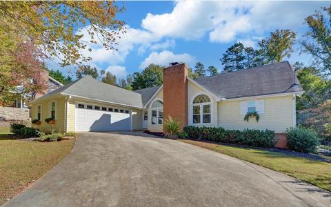 654 Wesley Cir, Toccoa, GA 30577 photo 1