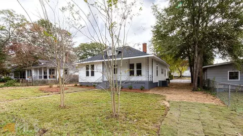26 N Broad St, Porterdale, GA 30014 photo 3