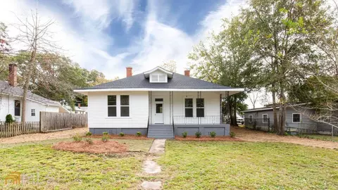 26 N Broad St, Porterdale, GA 30014 photo 2