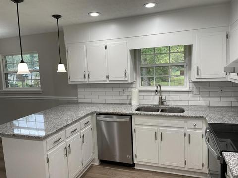 6517 Fleming Rd, Morrow, GA 30260 photo 16