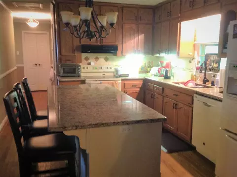 120 W 1st Ave, Fruithurst, AL 36262 photo 9