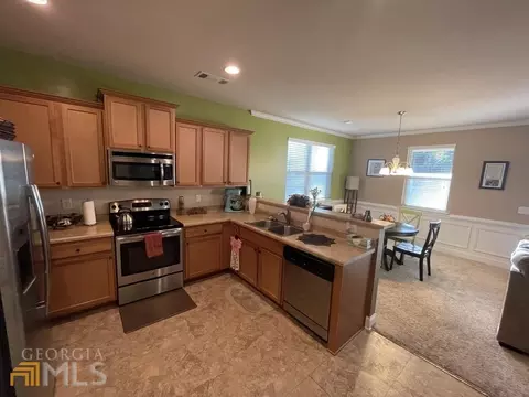 4846 Summersun Dr, Morrow, GA 30260 photo 2