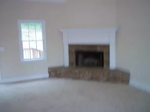 27 N Hampton Dr, White, GA 30184 photo 8
