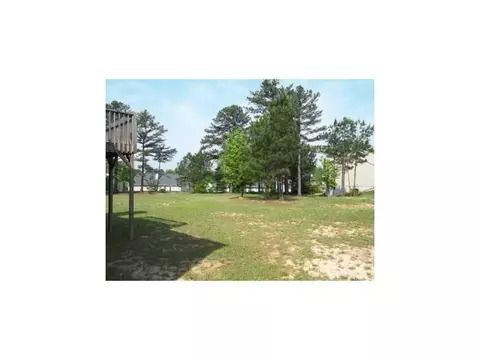1887 Roxey Ln, Winder, GA 30680 photo 2
