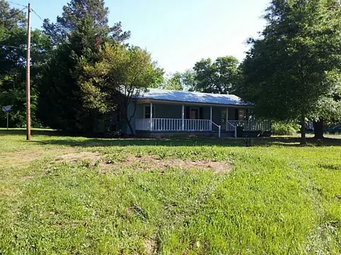 514 E May, Calhoun, GA 30701 photo 1
