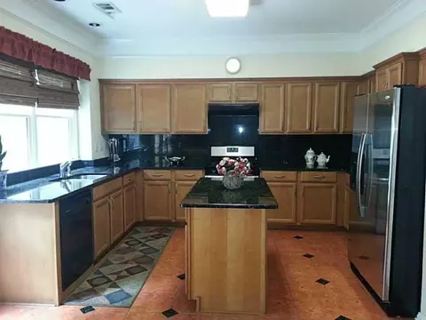10905 Chatburn Way, Duluth, GA 30097 photo 2