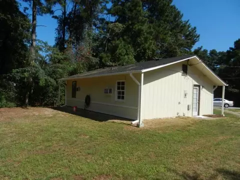 225 Sheilds St, Winder, GA 30680 photo 15
