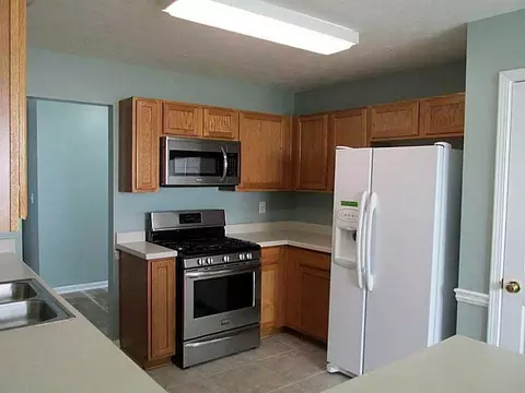 36 Lighthouse Dr, Winder, GA 30680 photo 9