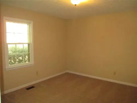 385 Miles Patrick Rd, Winder, GA 30680 photo 8