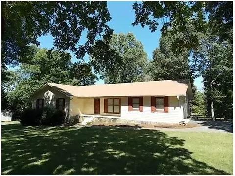 317 E Valley Rd NE, Rydal, GA 30171 photo 1