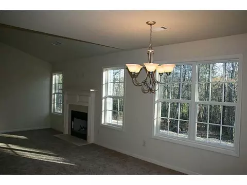 1805 Maxey Ln, Winder, GA 30680 photo 3