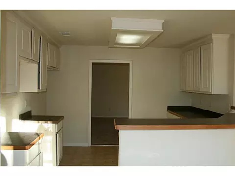 1805 Maxey Ln, Winder, GA 30680 photo 4