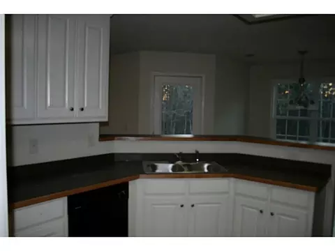 1805 Maxey Ln, Winder, GA 30680 photo 9