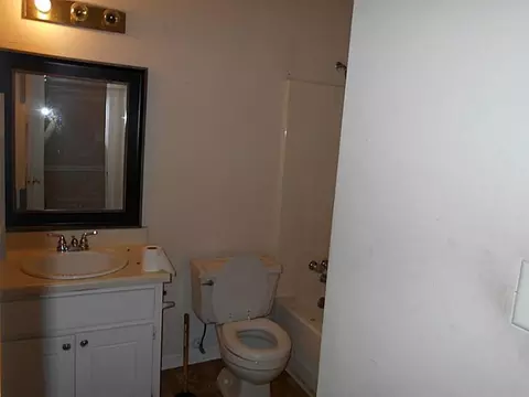 218 Brooks Ln, Winder, GA 30680 photo 5