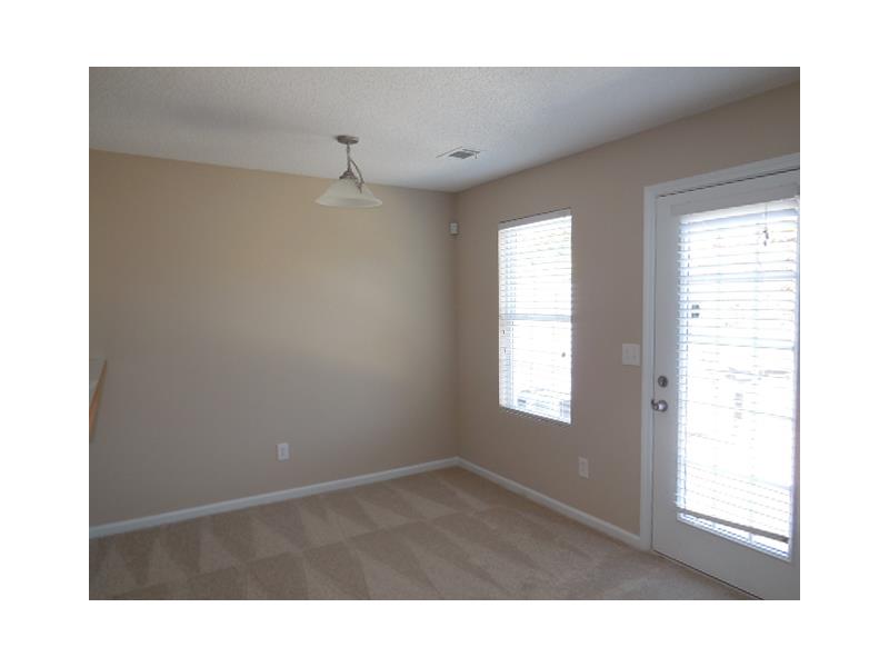 1424 Box Cir, Winder, GA 30680 photo 4