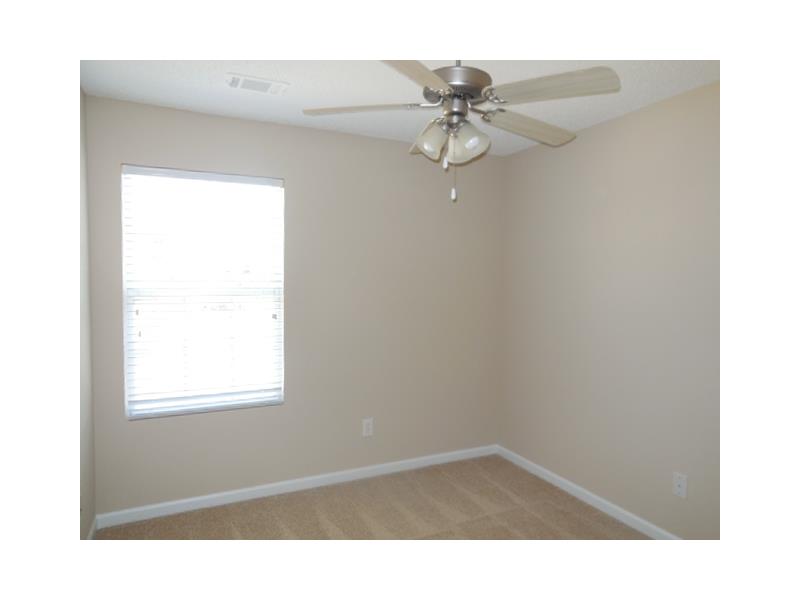 1424 Box Cir, Winder, GA 30680 photo 9