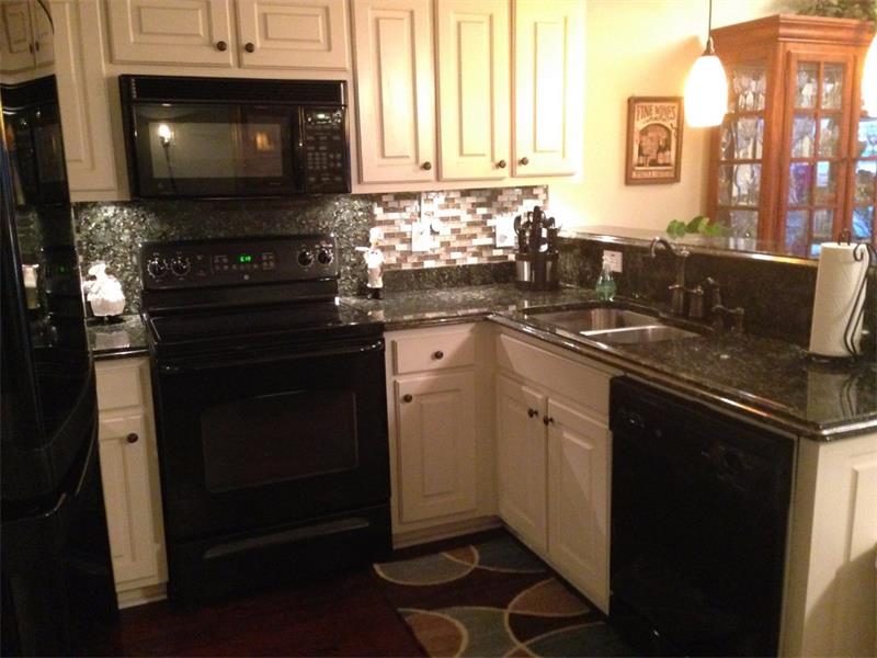 1478 Box Cir, Winder, GA 30680 photo 3
