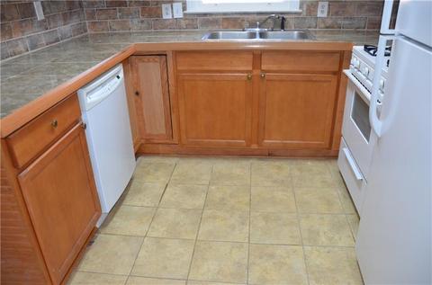 2952 Pineview St, Duluth, GA 30096 photo 4