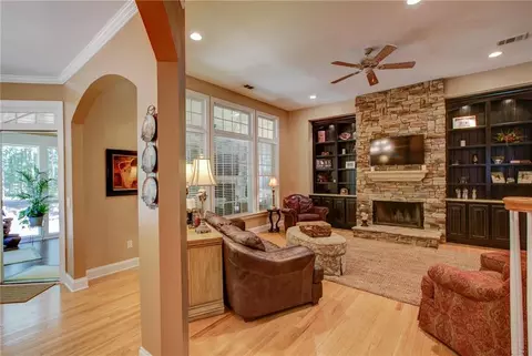 132 Rivercrest Ln, Suwanee, GA 30024 photo 3