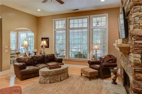 132 Rivercrest Ln, Suwanee, GA 30024 photo 8