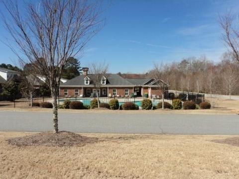 202 Resource Ln, Winder, GA 30680 photo 3