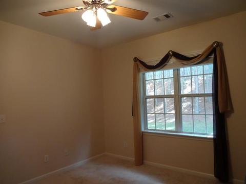 3954 Howell Park Rd, Duluth, GA 30096 photo 6