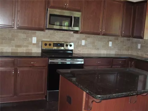 2844 Shadowstone Way, Winder, GA 30680 photo 6